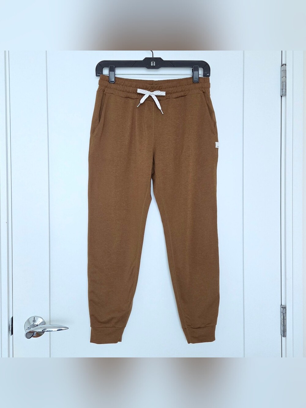 Vuori Women's Performance Joggers - Caramel Heather - Size XS - VW303 - EUC